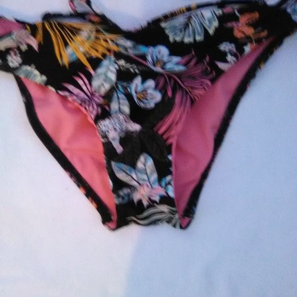 Bathing Suits - Picture 3 of 3